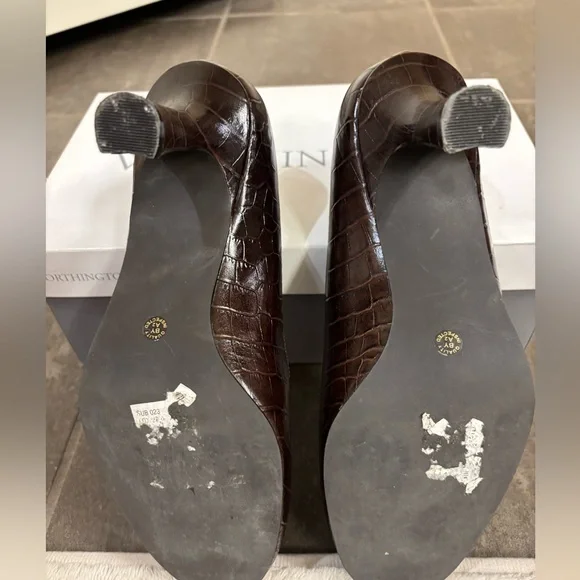 Worthington Dark Brown Croc-Embossed Leather Heels with Knot Detail - Picture 3 of 4